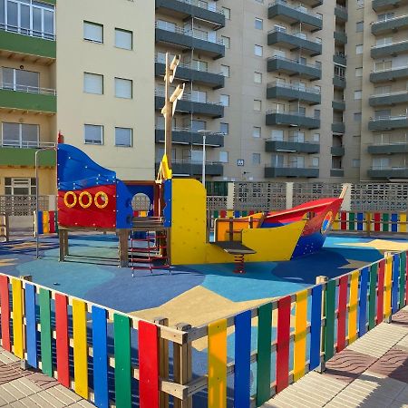 Beachfront And Bright Apartment Mareny Barraquetas Buitenkant foto