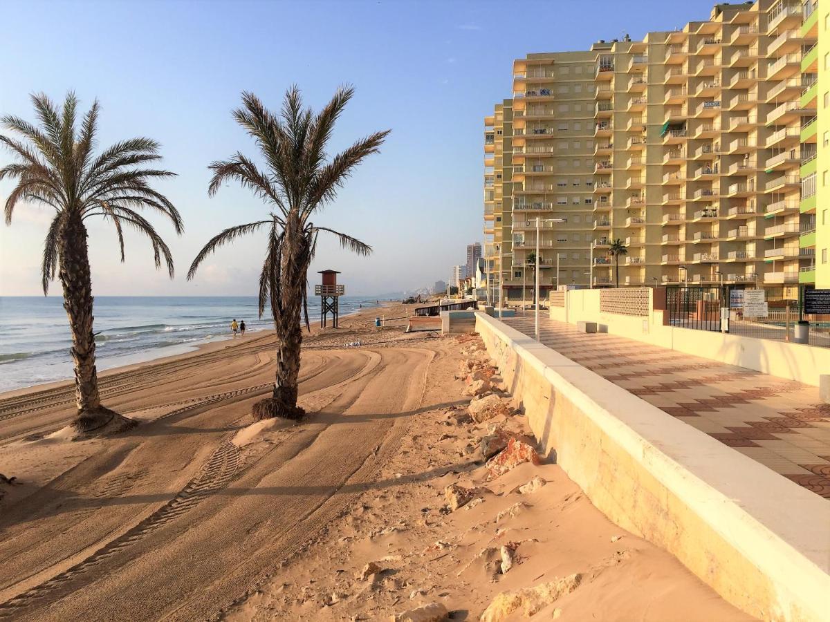 Beachfront And Bright Apartment Mareny Barraquetas Buitenkant foto