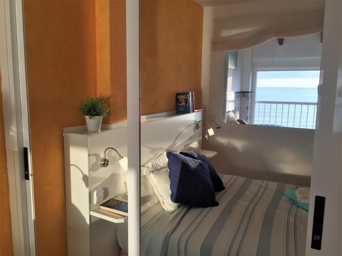 Beachfront And Bright Apartment Mareny Barraquetas Buitenkant foto