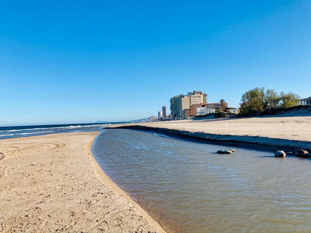 Beachfront And Bright Apartment Mareny Barraquetas Buitenkant foto